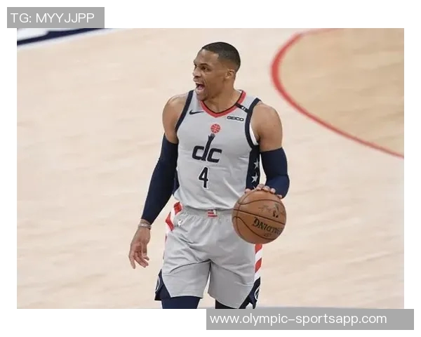 海斯怒吼空中摊手展现大度精神助力老詹三双成就传奇时刻 海斯怒吼空中摊手展现大度精神助力老詹三双成就传奇时刻